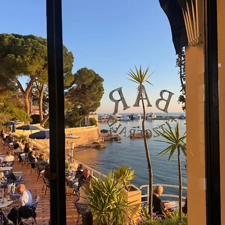 Hotel Belles Rives