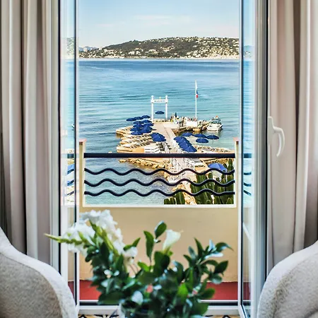 Hotel Belles Rives 5*