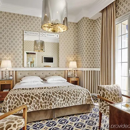 贝勒里弗斯酒店 5* 胡安莱潘