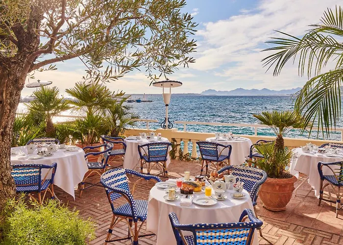 Готель Belles Rives 5*